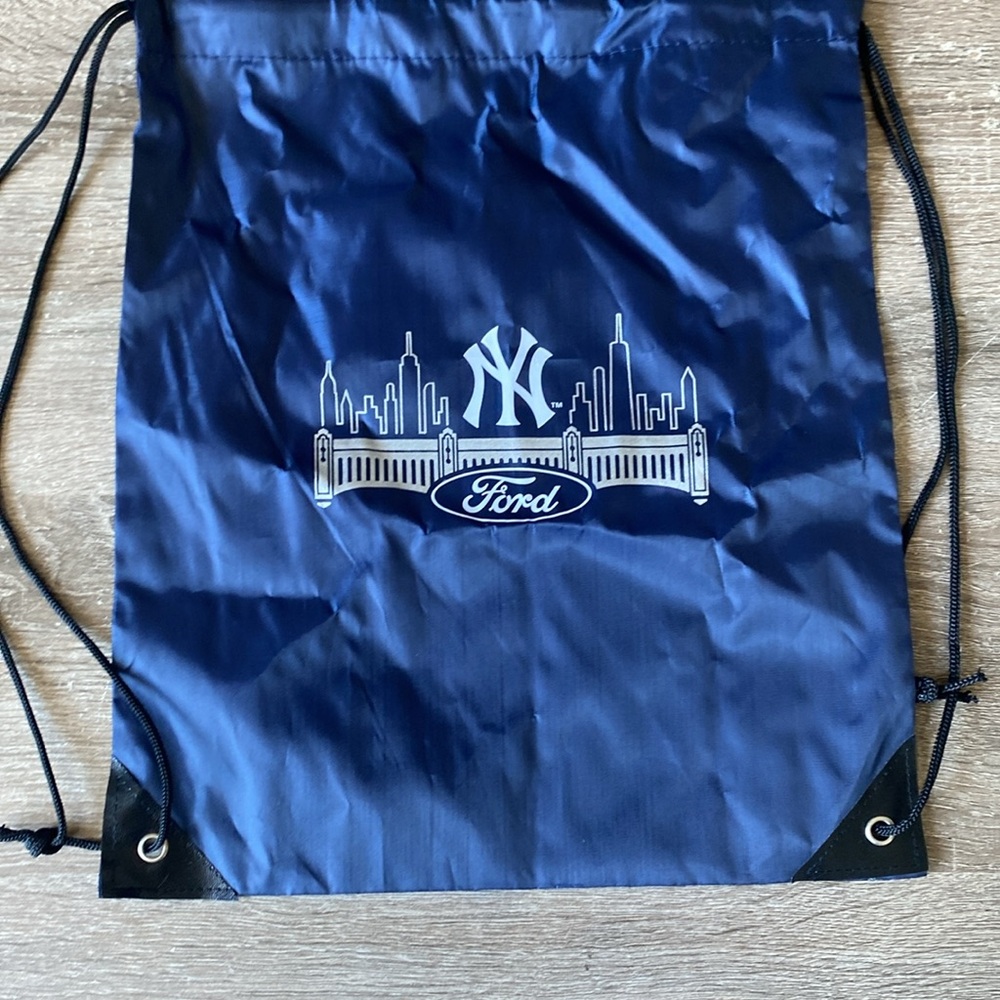 Yankees and Ford Drawstring Backpack - Picture 3 of 5